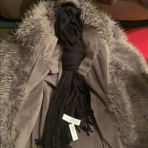 GAP Accessories - Black GAP Scarf 🧣 w/ fringe. NWT. GAP Accessories - Black GAP Scarf 🧣 w/ fringe. NWT.
